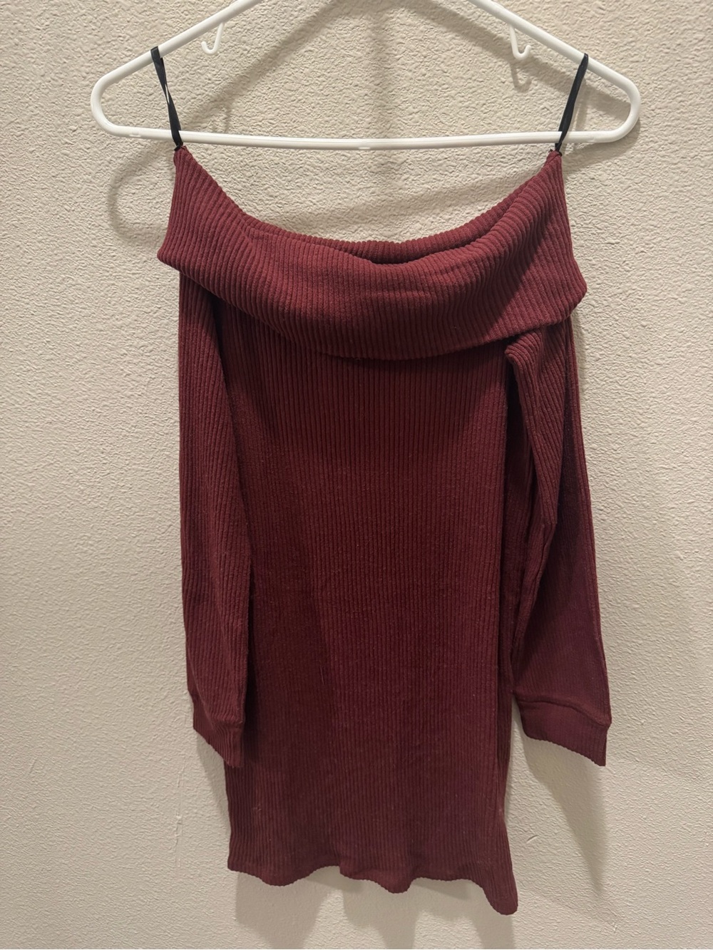 Abercrombie & Fitch Off-the-Shoulder Ribbed Sweater Dress